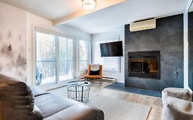 Chic Mt-Tremblant Condo With View On The Lake By Denstays