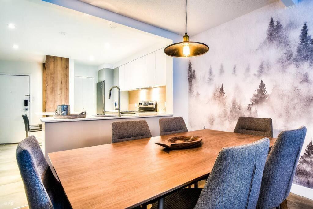 Chic Mt-Tremblant Condo With View On The Lake By Denstays Mont-Tremblant Exterior photo