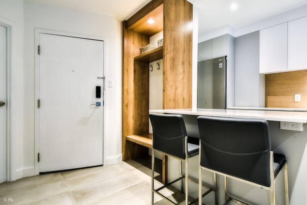 Chic Mt-Tremblant Condo With View On The Lake By Denstays Mont-Tremblant Exterior photo